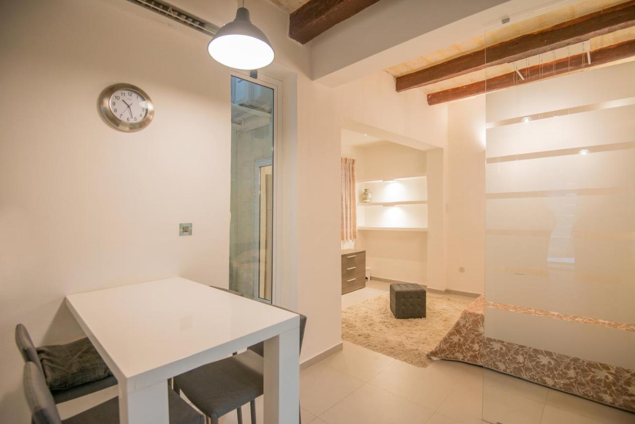 Valletta Most Central Studio Apartment 16Th-Century Building Kültér fotó